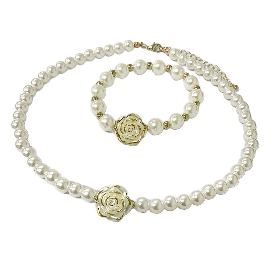 Elegant Vintage Court Style Camellia Pearl Jewelry Set: Necklace, Bracelet, and Stud Earrings