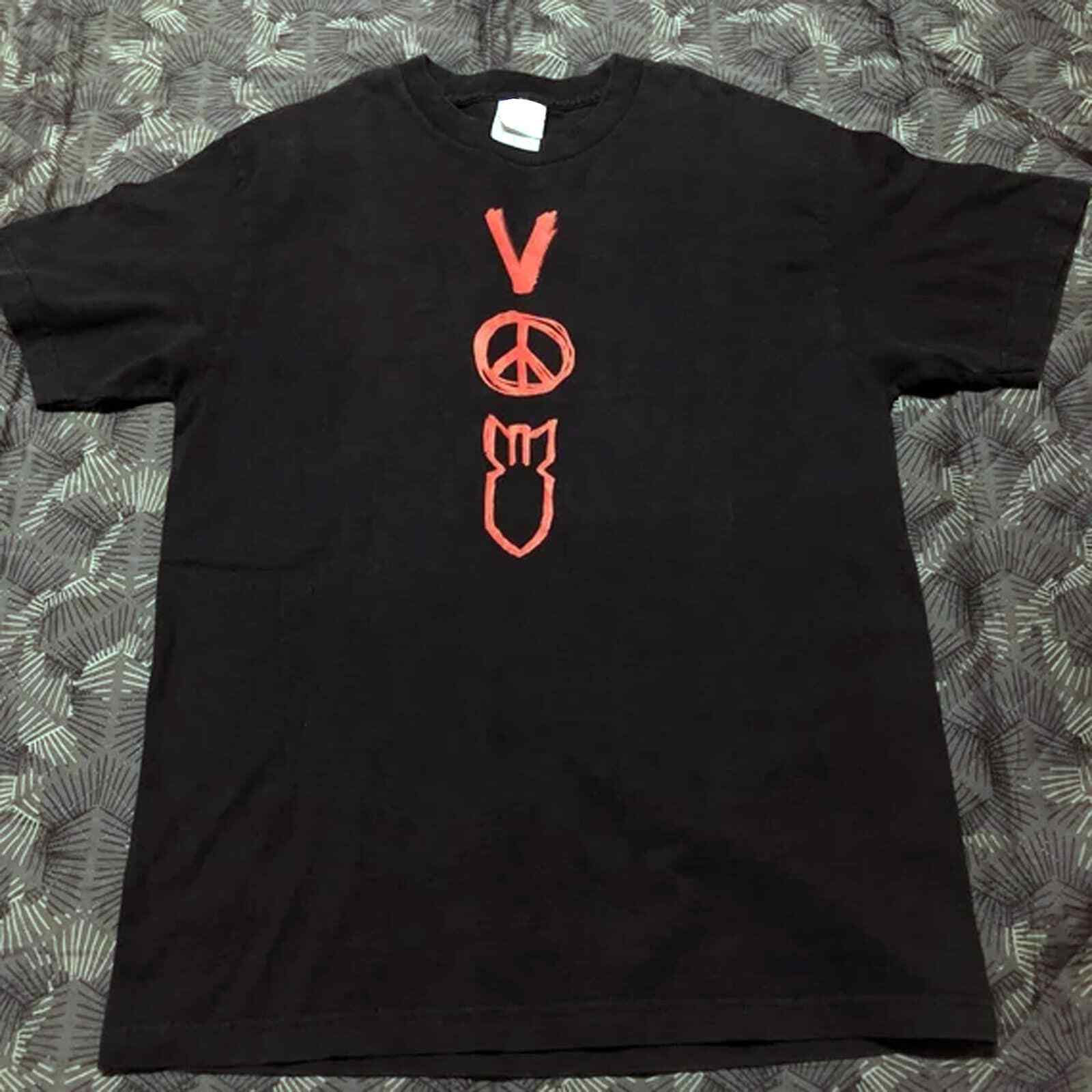 U2 Vertigo 2005 Tour T-shirt U2 Band Tee Vintage T-shirt Cotton Graphic Tee M