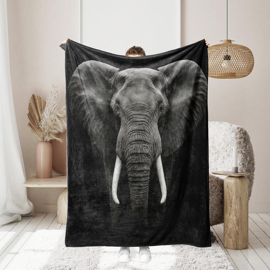 Elephant Wildlife-Themed Blanket for Animal Lovers Warm Cozy Soft Fleece Throw Blanket for Living Room Couch Bed Home Decor