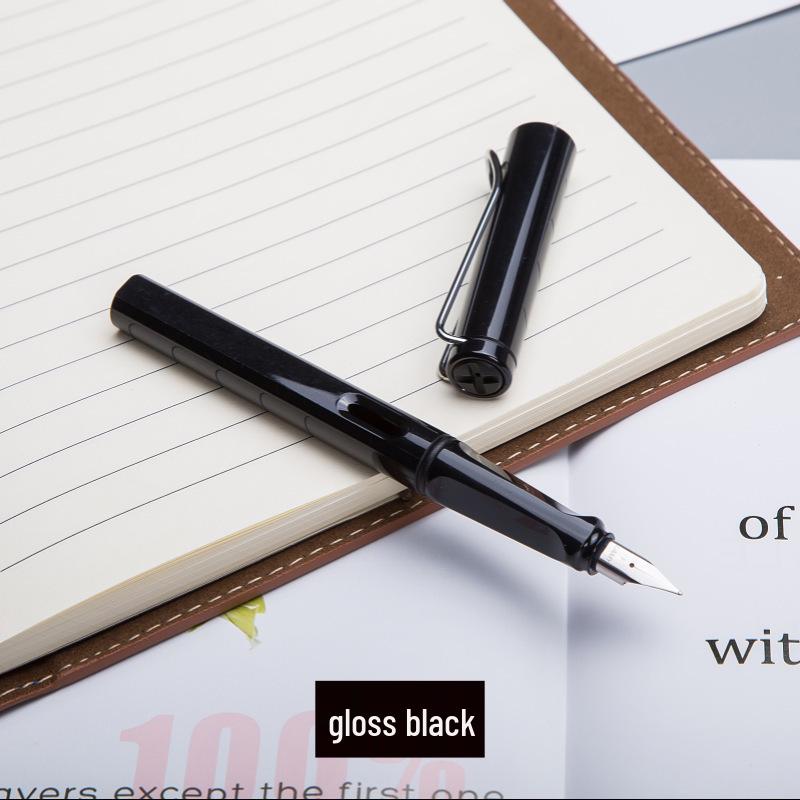 Lamy Safari Fountain Pen Gift Set with Engraving