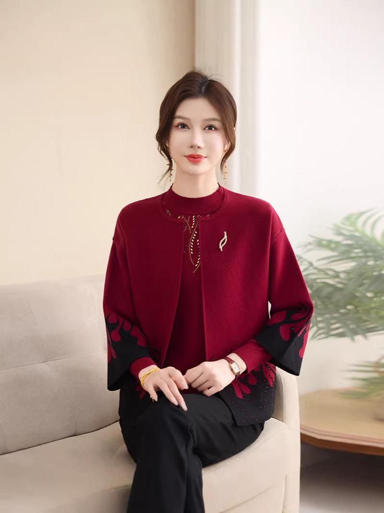 Stylish Autumn-Winter Knit Cardigan Set for Middle-Aged and Elderly Women