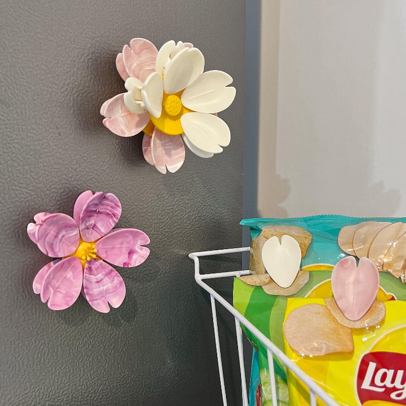 1 Set Magnetic Refrigerator Household Snack Single/Double Layer Fixed Tongs 5/10 Petals Food Creative Lotus Sealing Clip