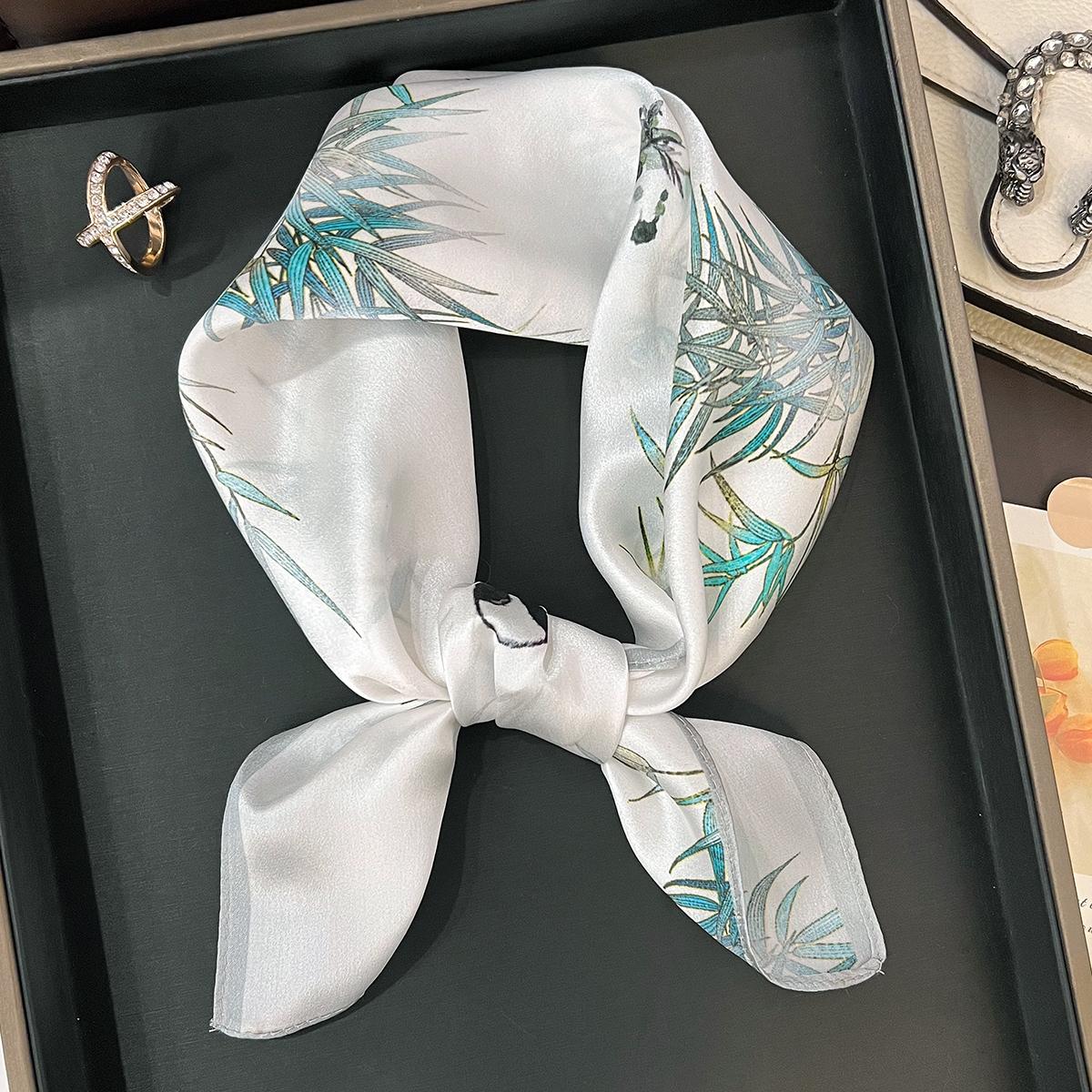 Women S Silk Square Scarf Cute Panda Bamboo Pattern Spring Summer 53cm зелёный