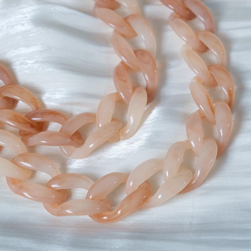 New Phone Accessory Detachable Parts Chain Blue Crossbody Resin Luxury Strap Amber Phone Case Chains Red Acrylic Shoulder Chain