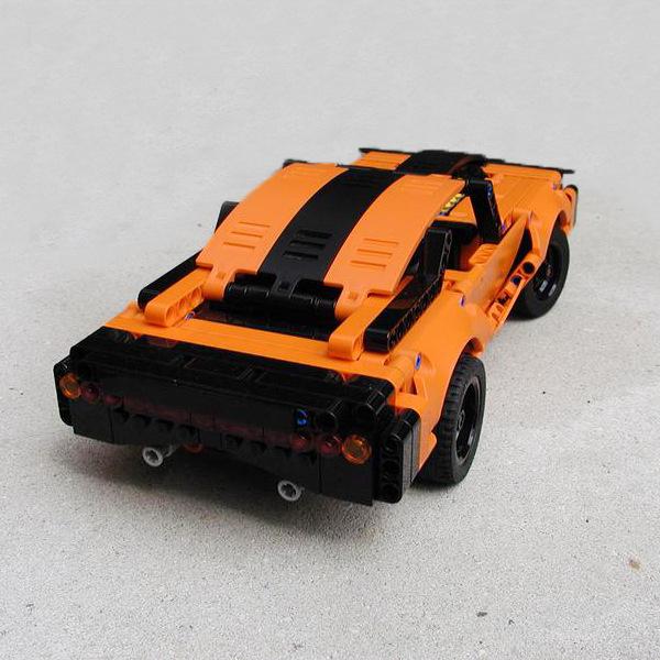Cross-Border MOC Building Blocks 38227-V10: Muscle Car & Supercar Small Particle Model, Compatible with Lego 8-Stud Cars