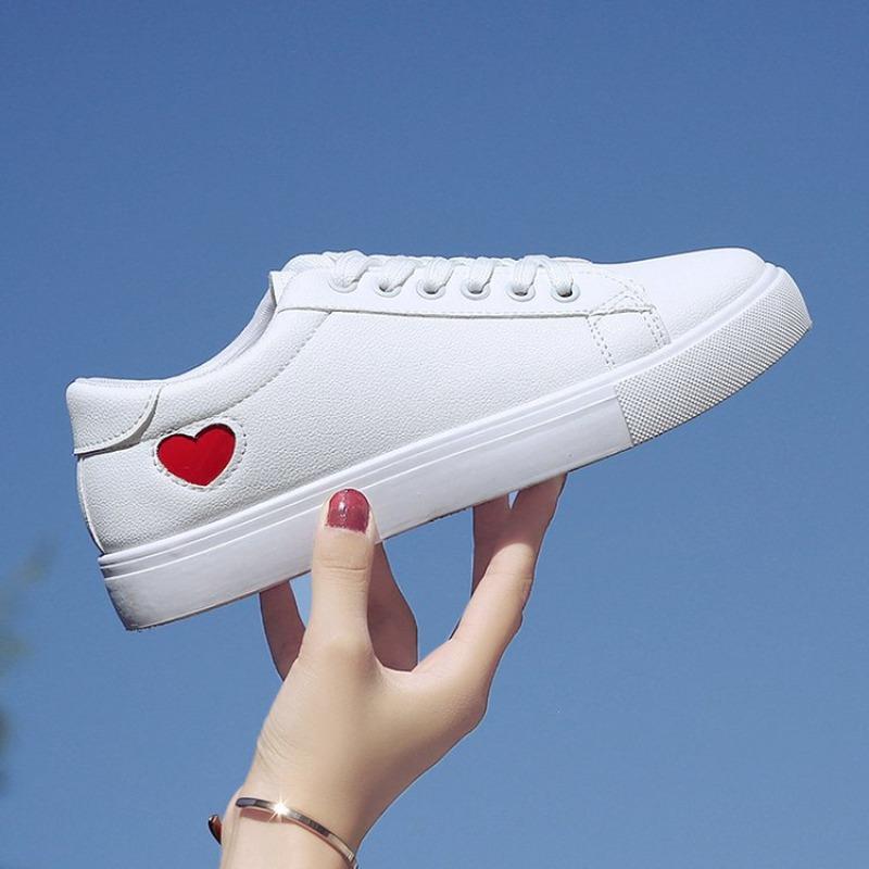 Summer New College Style Love Fashion Flat Baseplate Shoes Solid Color Lace-up Casual Little White Shoes Women