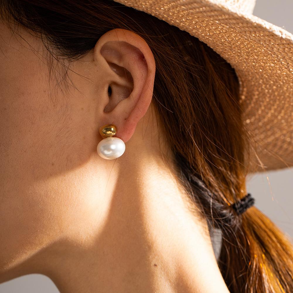 Stainless steel pearl stud earrings titanium steel earrings European and American earrings