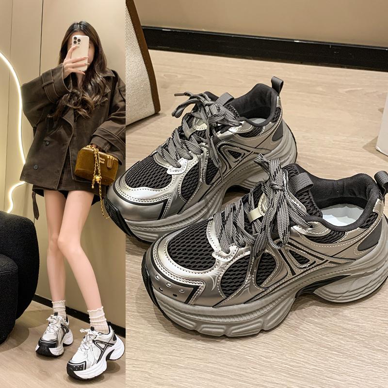 Fashion Women's Summer New Thick Soled Height Increasing Mesh Breathable Lightweight Sports Leisure Shoes Fashionable Comfortable Shoes