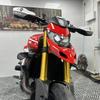 DUCATI Hypermotard 950-hez Oldalsó légterelő Oldalsó spoilerek Első spoilerek Hypermotard 950 SP RVE 2019-2024 Szárnyacskák
