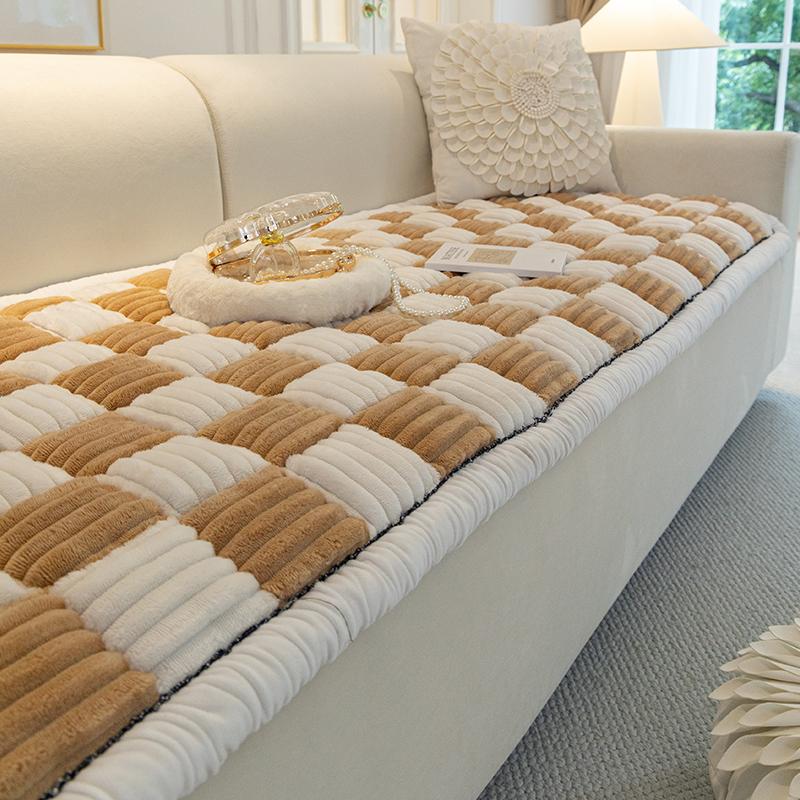 Krémově zbarvený plyšový ručně vyráběný polštář na pohovku šachovnicový polštářek mantou protiskluzová podložka na okno může být tatami