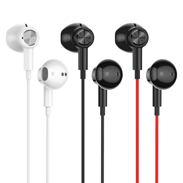 2023 Price Type C Clear Sound Wired Headphones In-Ear With Mic for Iphone 15