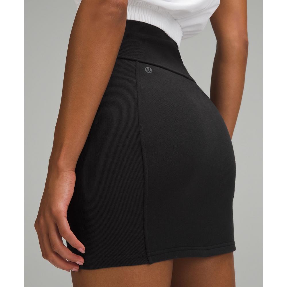Lululemon Scuba High Rise Mini Skirt Black