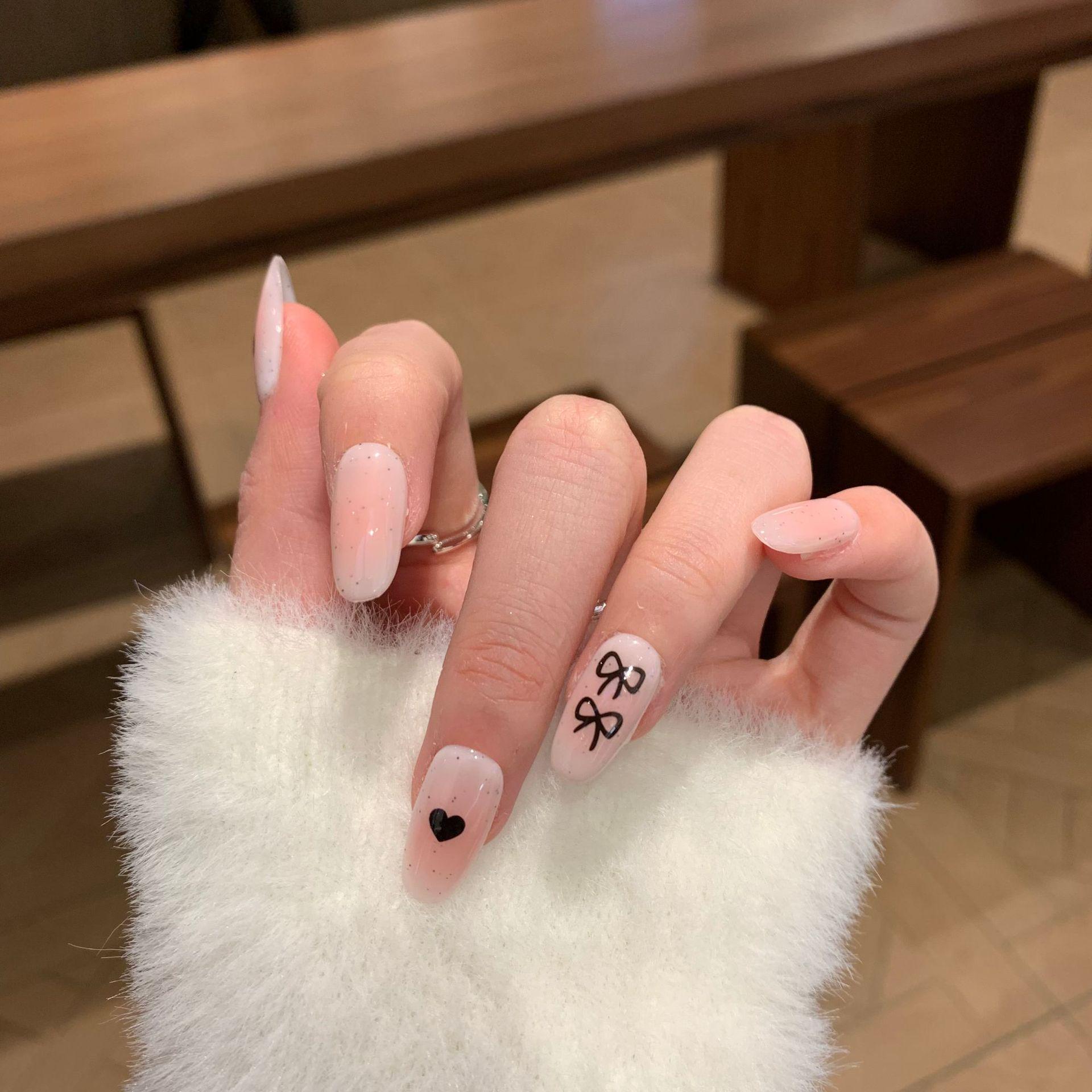 

Chrome Hearts Vintage Alphabet Short Fake Nails Medium
