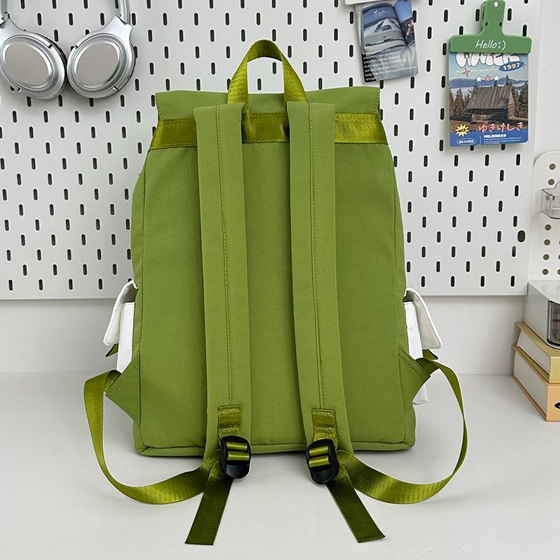 New schoolbag lightweight and large-capacity contrasting leisure travel backpack for female students High-value student schoolbag