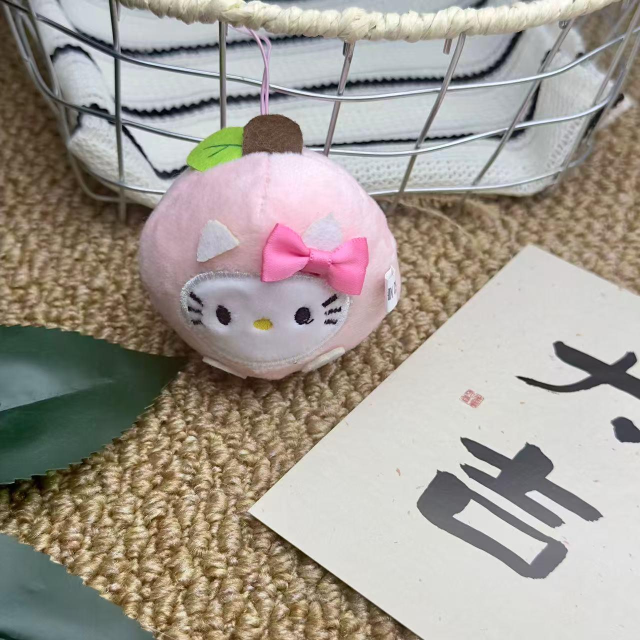 

Плюшевые куклы-подвески Sanrio Hello Kitty, Kuromi и My Melody - Дизайн Яблоко KT Cat