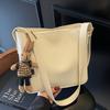 2025 New Fashion Niche Retro Maillard Simple Bucket Bag Women's Temperament Commuter Versatile Messenger Bag