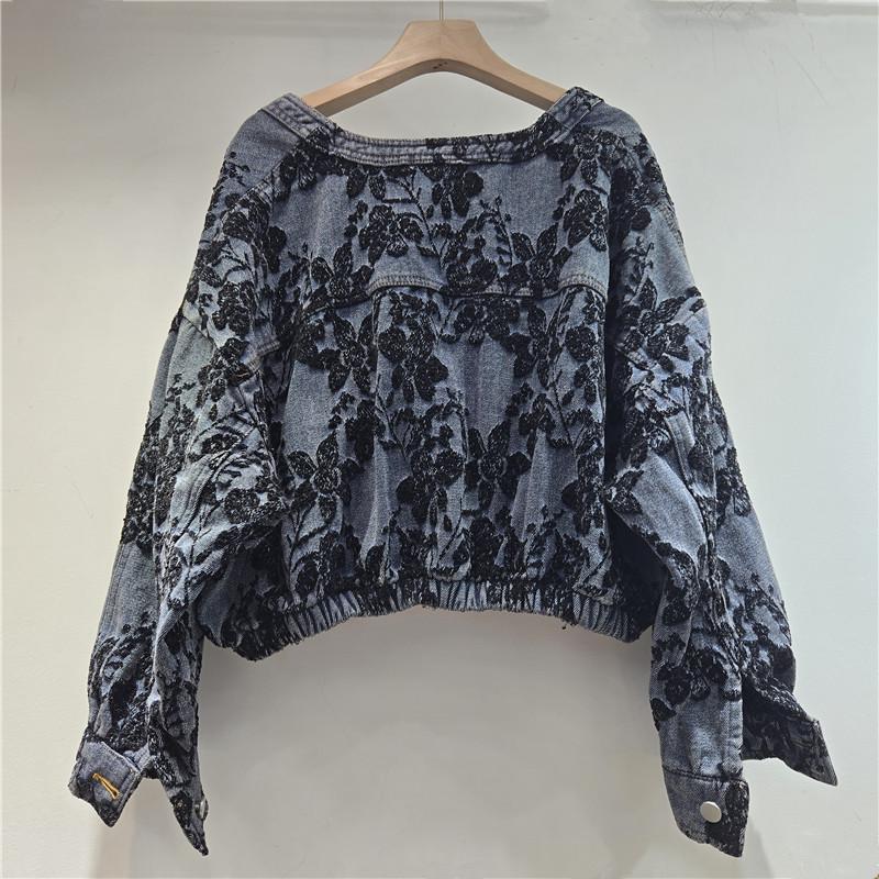 Retro European Patchwork Jacquard Embroidery Short Jacket for Women – Spring 2026 Petite Fashion