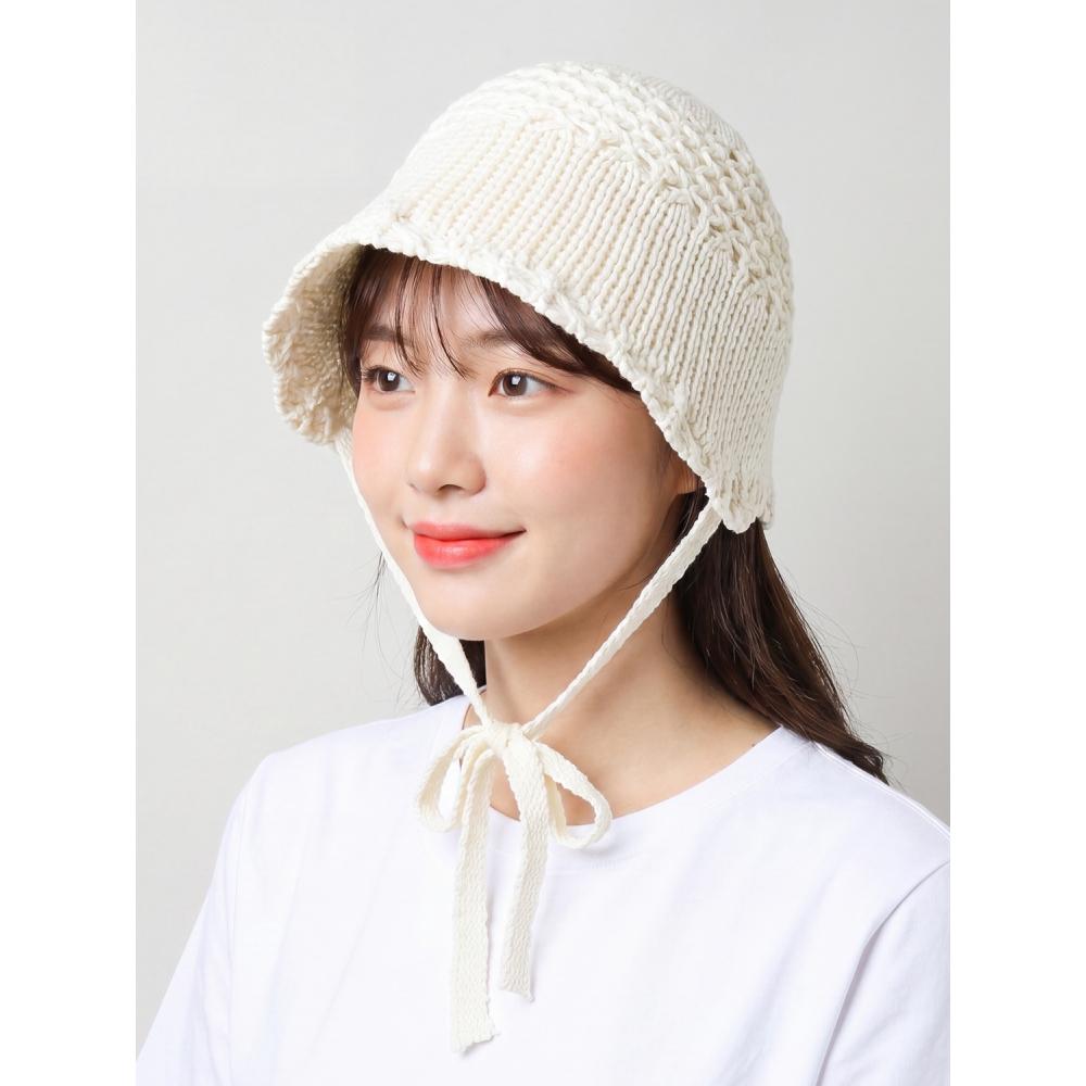Daiso Knitted Bonnet Hat Ivory