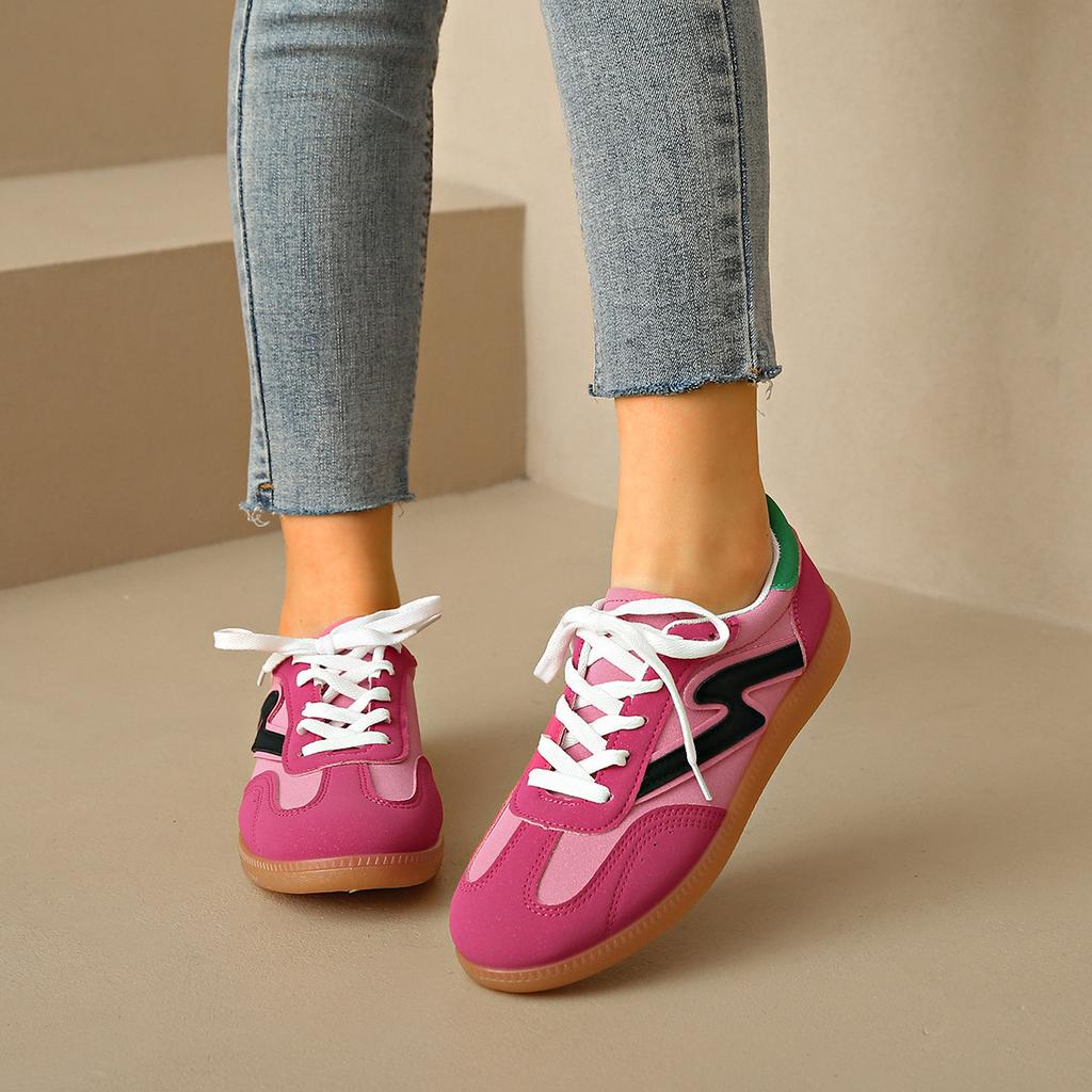 Fashion Women Sneakers 2025 Spring New Luxury Flat Loafers Comfortable Slip On Soft Female Sneakers Lightweight Outdoor Shoes for Women