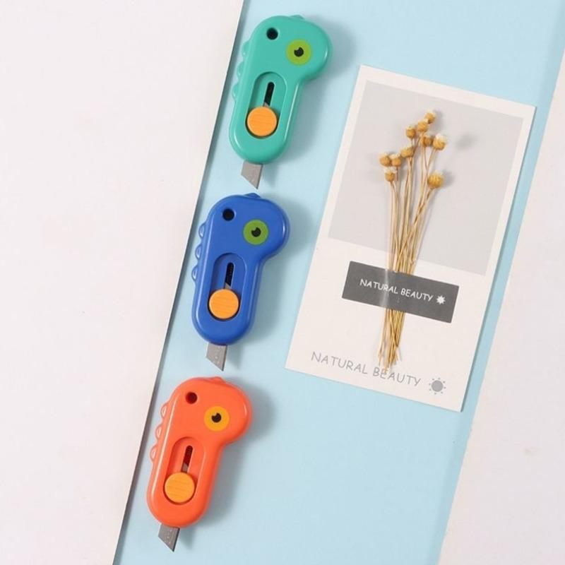 1 Piece Kawaii Mini Pocket Dinosaur Art Utility Knife Express Box Knife Paper Cutter Craft Wrapping Refillable Blade Stationery