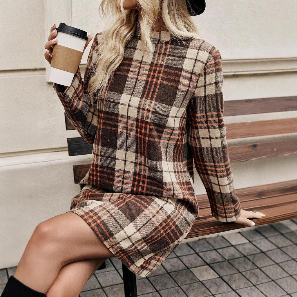 Summer Long-sleeved Plaid Dress for Women with Elegant Plaid