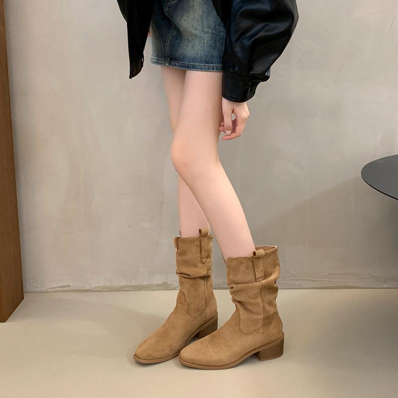Retro Style Square Head Thick Heel Pleated Piled Boots Women's 2025 New Autumn and Winter Versatile Small Medium Tube Fashion Boots