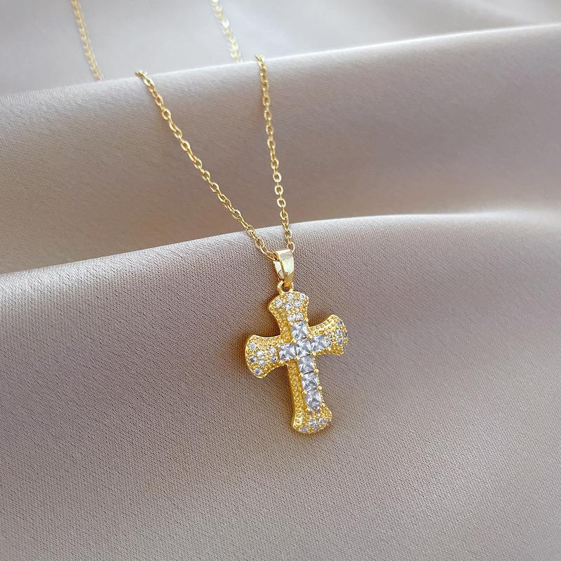 Cross Zircon Light Luxury Temperament Gorgeous Full Diamond Necklace Female Versatile Collarbone Chain Titanium Steel Chain