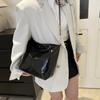 Solid Color Chain Shoulder Bag Large Capacity Women Handbag Fashion PU Leather Tote Bag  Party
