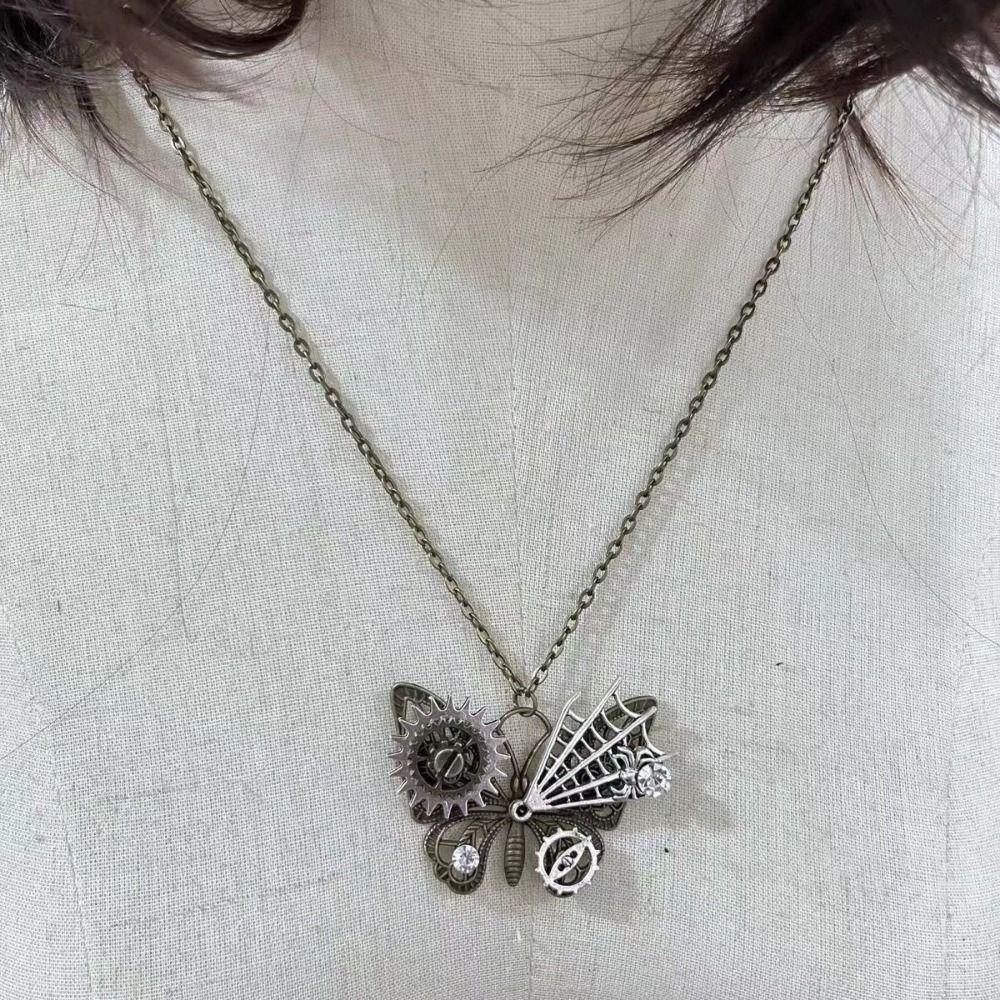 Punk Butterfly Pendant Necklace Metal Charm Aesthetic Jewelry Vintage Clavicle Chain
