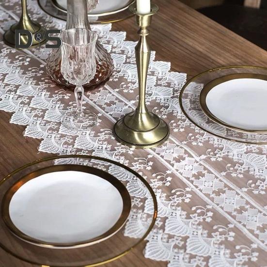 Spets Virkad Bordsflagga Vit Broderi Blommönster Bordslöpare Säsongsbetonad Bondgård Matbordsdekoration