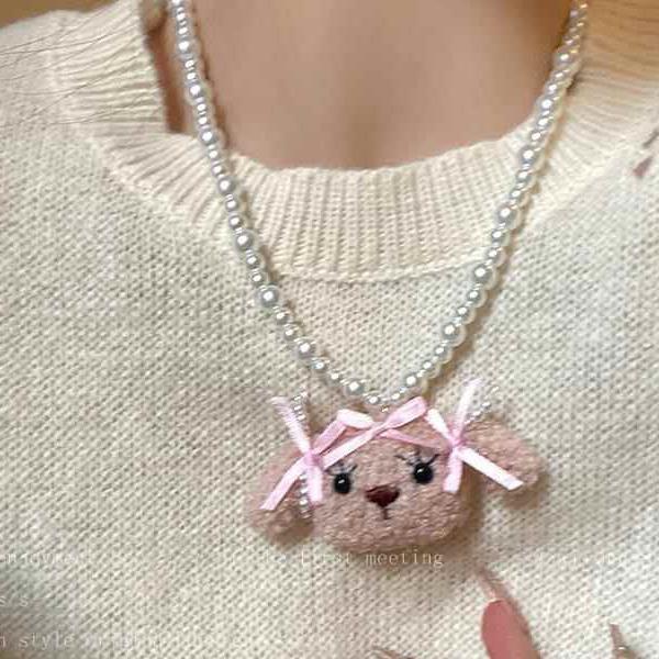 Women's Cute Puppy Pearl Plush Sweatshirt with Light Luxury Temperament Necklace - High-End Choker Fashion Accessories.