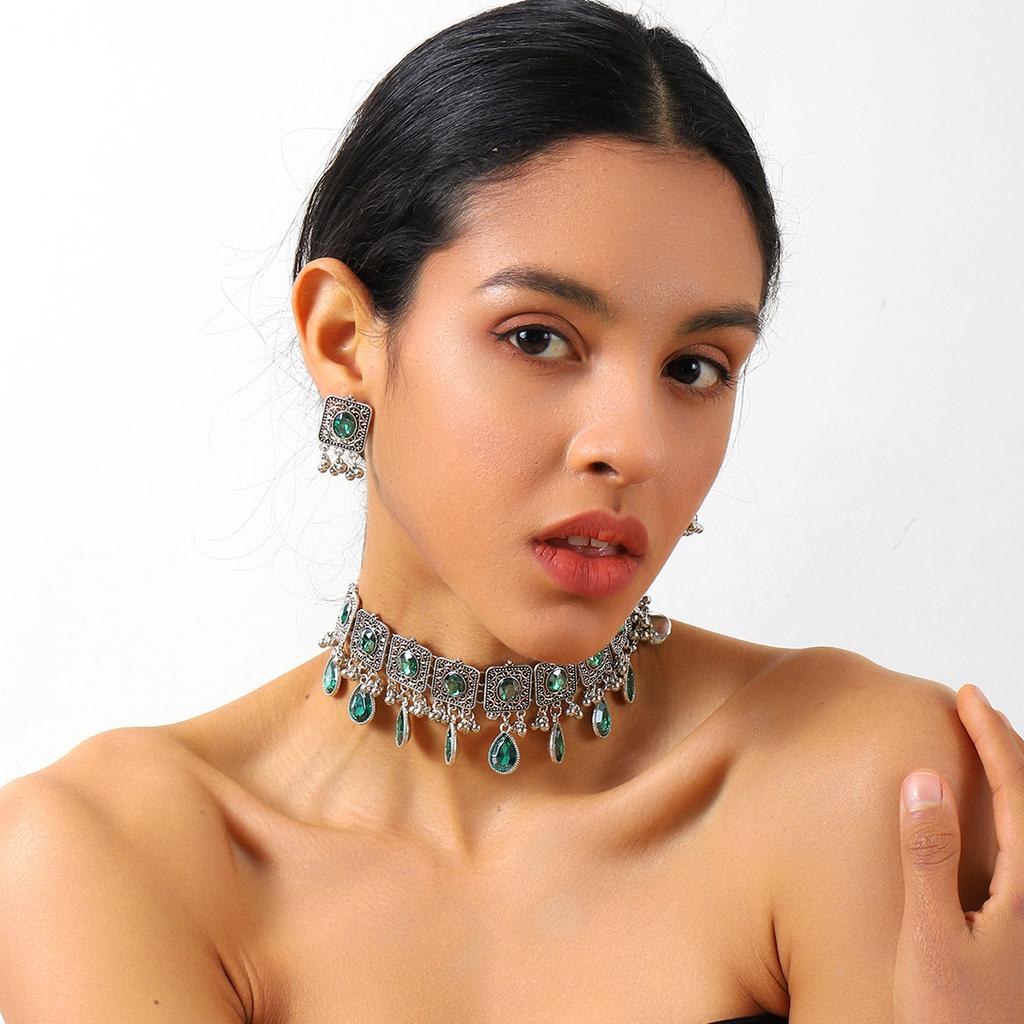 Diamond-Encrusted Square Water Drop Collarbone Chain For Women, Retro Bohemian Fashion Jewelry Set