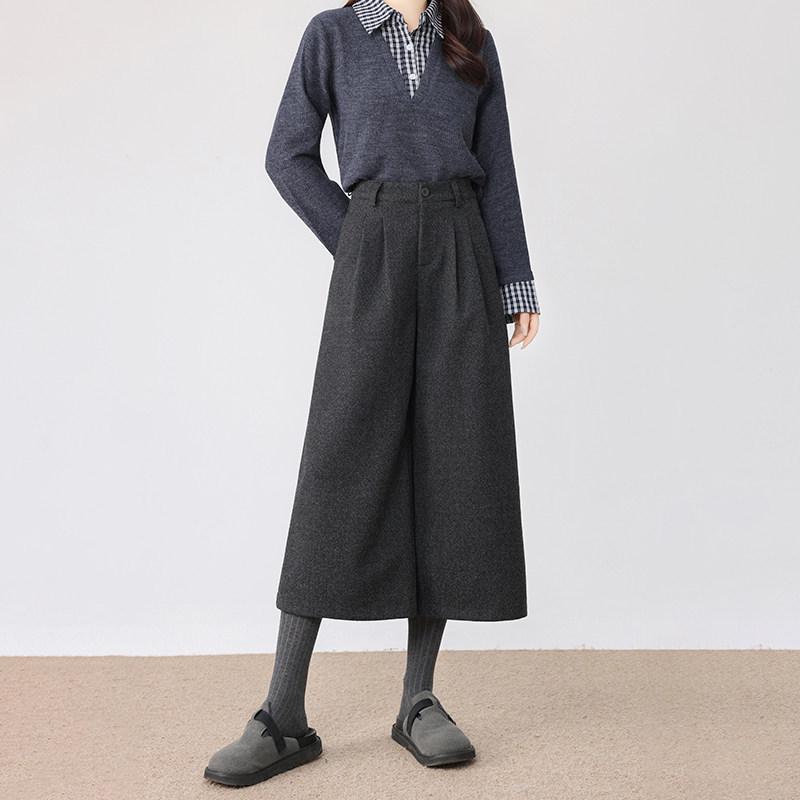 

Women s Plus Size Dark Grey Wool-Blend Straight Leg Cropped Pants - Loose, Casual, Petite, Thickened for Spring & Autumn 4XL