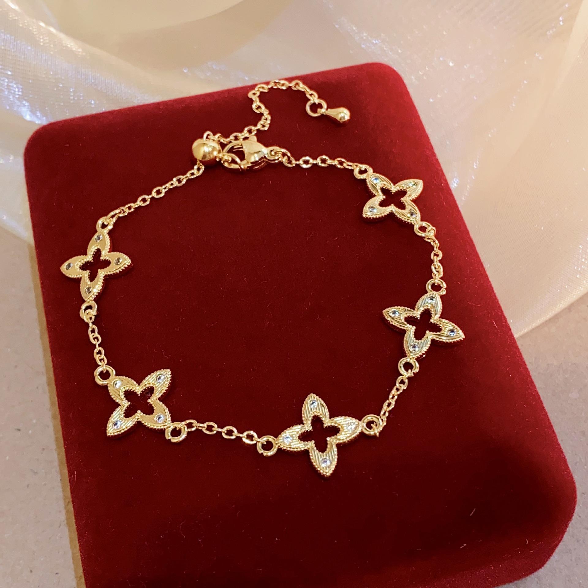 

18k electroplated rhombus flower bracelet retro temperament bracelet light luxury jewelry women