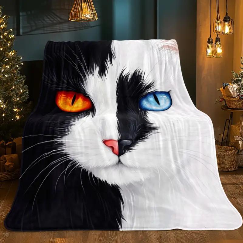 Black and white cat flannel blanket - light, soft and warm, suitable for sofa, travel, bed and office, Christmas and Halloween