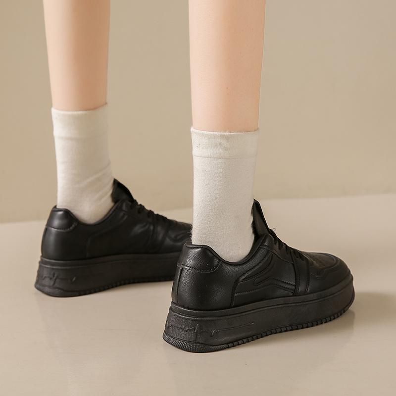 

Весенние новые стильные удобные и износостойкие ретро мягкие кожаные удобные повседневные кроссовки на мягкой подошве женская обувь 40