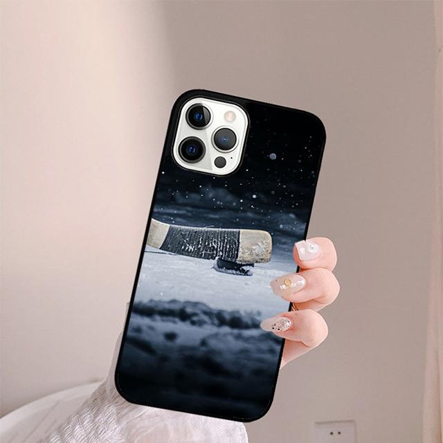 Ice Hockey Player Phone Case For Apple iPhone 17 Air Pro Max Plus Coque For iPhone 17 Air 14 15 16 13 12 Max Cover