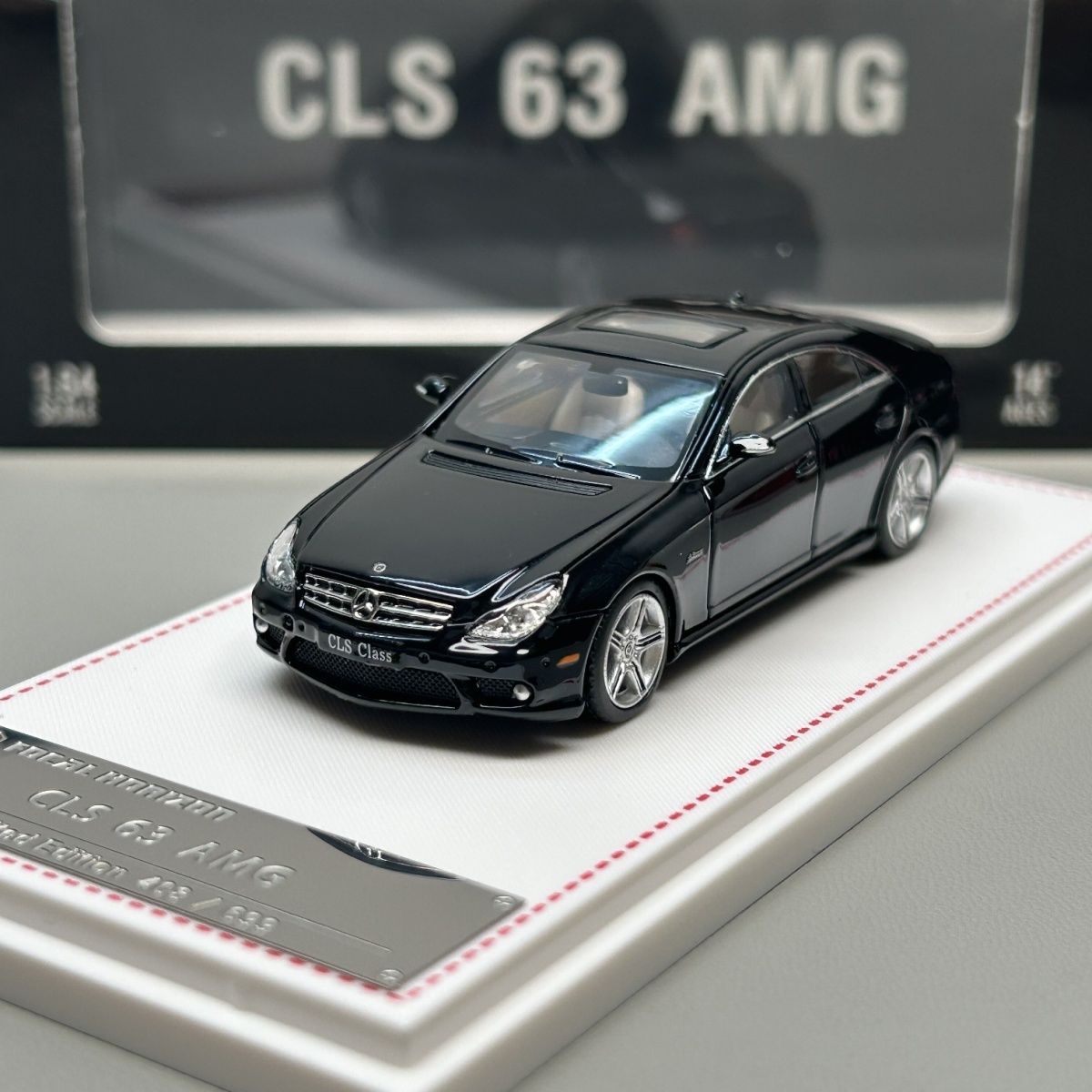 

Новинка на складі Fh 1:64 Mercedes-Benz Cls 63 Amg Mk1 C219 Легкосплавний Мініатюрний Литий Обмежена Серія Прикраси Mercedes Індивідуальні Іграшки Дитяча Іграшка чорний
