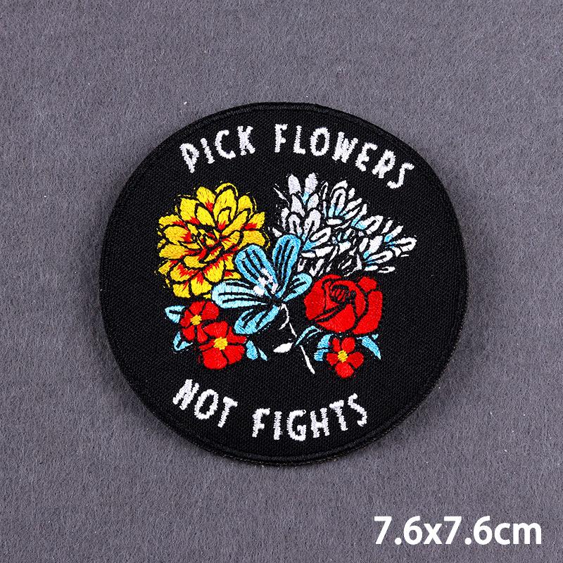 Outdoor Iron On Patches For Clothes Rainbow Heart Embroidered Patches For Clothing Thermoadhesive Patches On Clothes Stripe DIY