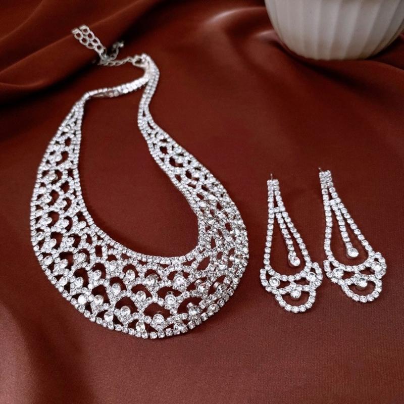 Stylish Round Cut Out Dangle Earrings With Matching Pendant Necklace Set Copper And Rhinestones Clavicle Chain Set