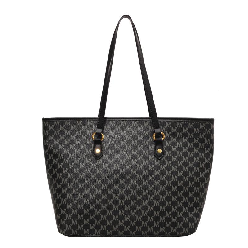 

2024 Autumn/Winter Women s Versatile Large Capacity Shoulder Bag чёрный