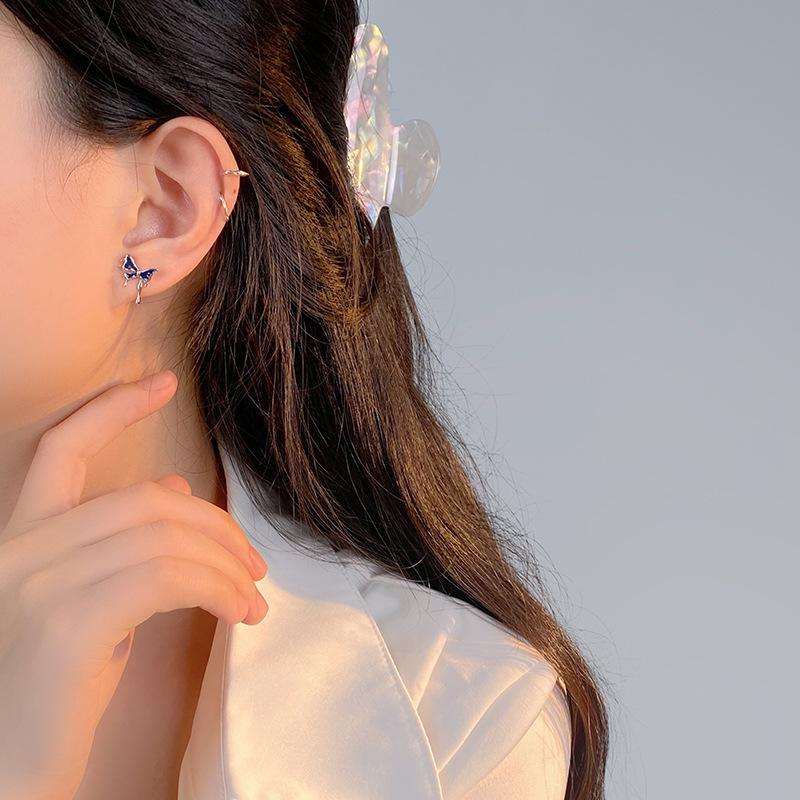 Liquid Butterfly Earrings for Women's Earrings Niche Design New Light Luxury