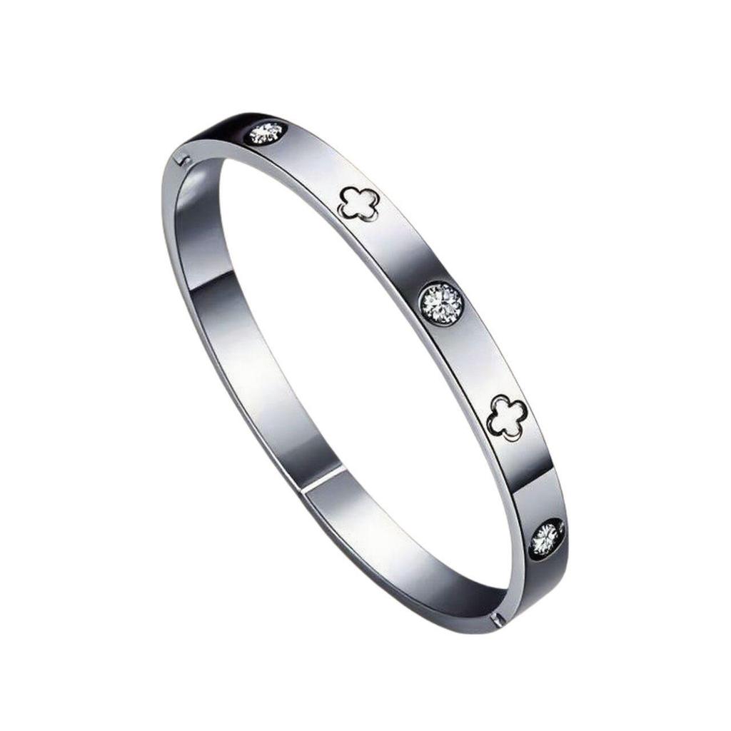 Women's Four-Leaf Clover Titanium Steel Colorfast Bracelet - Niche Ins Style, Trendy European American Fashion, Stainless Steel.