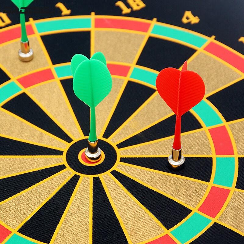 Dwustronna magnetyczna tarcza do darta z specjalnymi rzutkami igłowymi