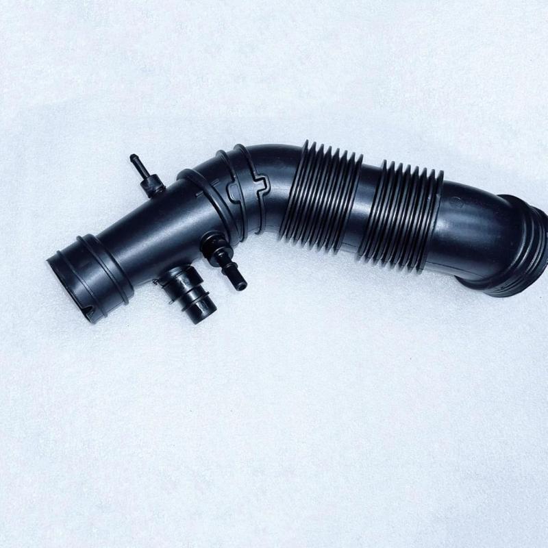 Saubere Luftkanal-Ansaugrohr 68297298AA 52026977 51938309 für 1.4L Ansaugrohr Verbindung zum Luftfilterdeckel Autoteil