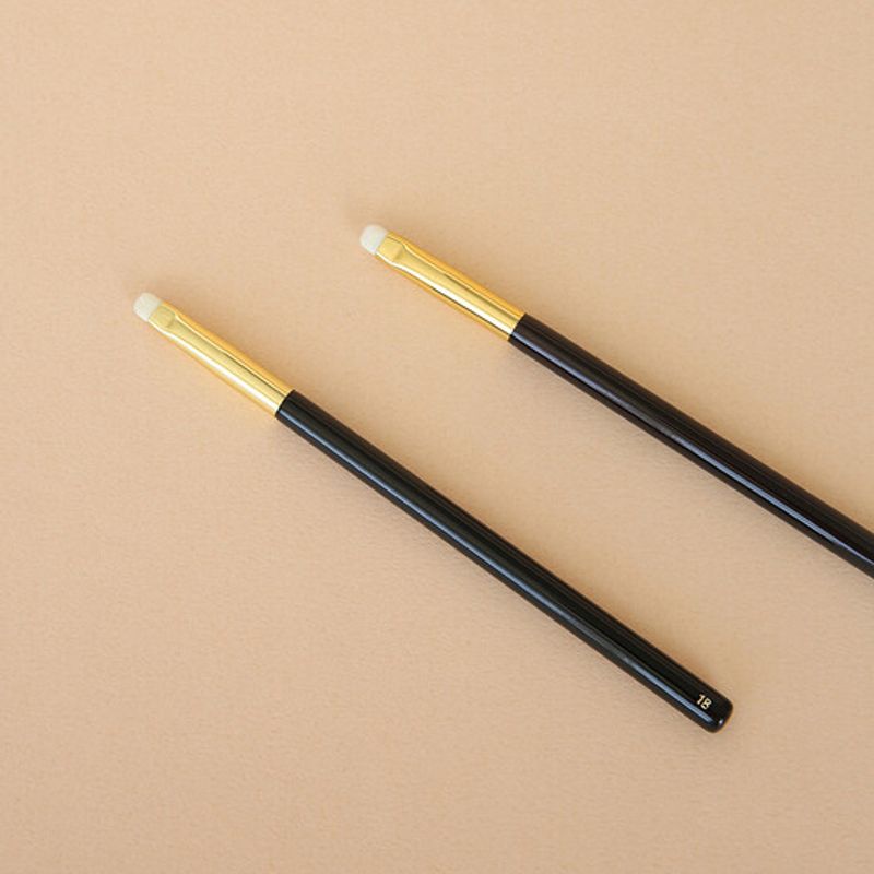 Piccasso 18 Eyeshadow 1 piece