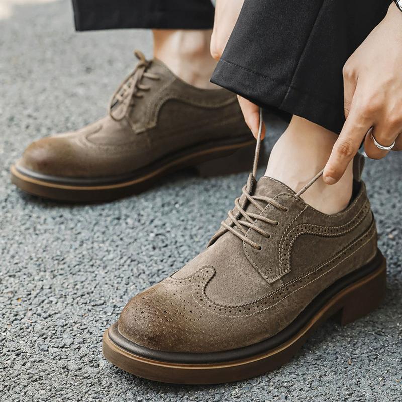 

Men s Formal shoes Business leather shoes Luxury Men s Brogue Dress Shoes Carved handmade shoes high quality Wedding footwear 38
