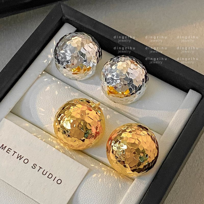 Gold Mush Ice Flash Semisphere Earrings Female Accessible Luxury Fancy Elegant Earrings Fashion Retro Heavy Industry Golden Earrings
