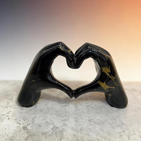 Heart Hands Sculpture Love Heart Hands Gesture Statue for Room Bookshelf Coffee Table Dining Table Centerpiece