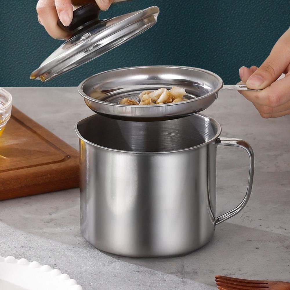 Stainless Steel Oil Filter Pot Household Cooking Oil Storage Can with Strainer Cover Easy-Grip Handle Oil Container Kitchen Tool